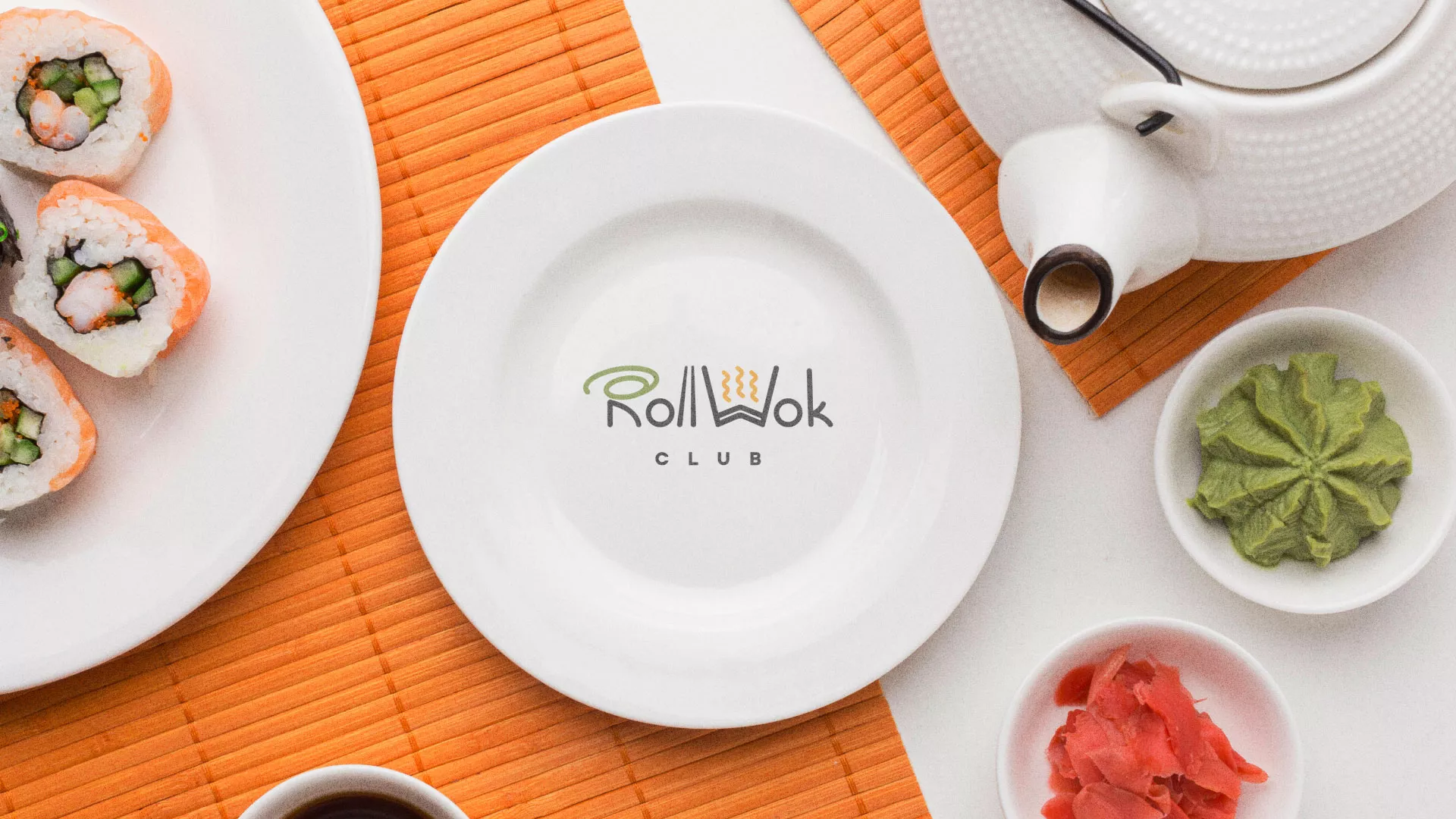 Разработка логотипа и фирменного стиля в Полесске для суши-бара «Roll Wok Club»